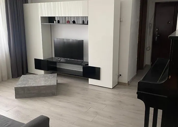 Dragut Si Spatios In Centrul Orasului - Parcare Gratuita דירה *