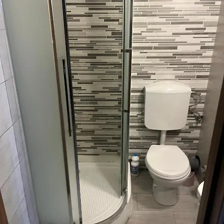 Dragut Si Spatios In Centrul Orasului - Parcare Gratuita *