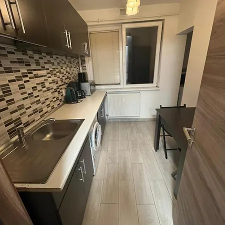 Apartament Dragut Si Spatios In Centrul Orasului - Parcare Gratuita Bukareszt