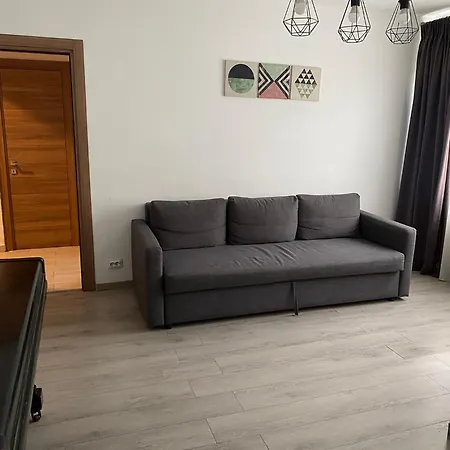 Dragut Si Spatios In Centrul Orasului - Parcare Gratuita דירה *